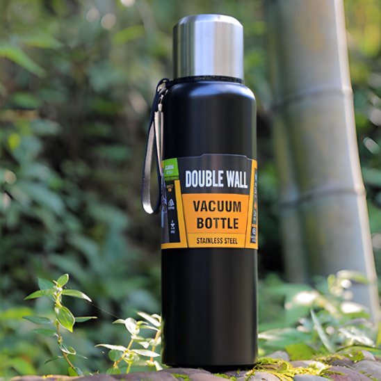 bouteille isotherme 1L noire en nature