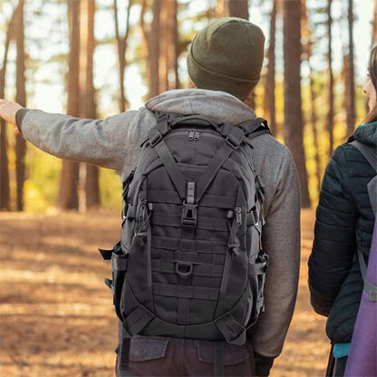 SAC A DOS HOMME en forêt